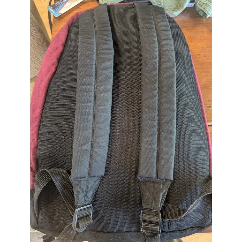 Vintage Coleman Burgundy Backpack Daypack School Hiking Camping Travel Bag Red M